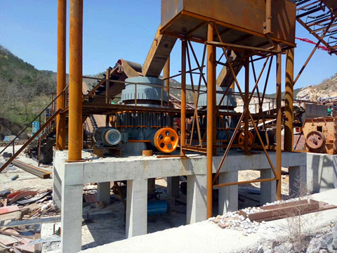 双金机械客户机制砂厂设备安装、生产现场